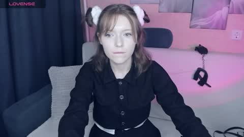 YukiShine online show from 05/11/26, 02:45