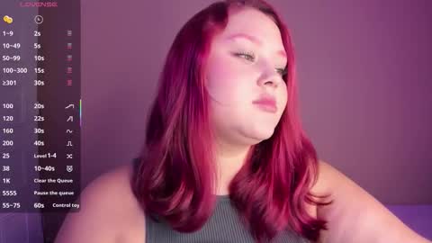 Snapshot of yuli_cardona_ chatting on 10/17/25, 07:49 Yuliet online show from 10/17/25, 07:49