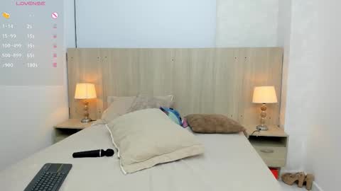 Snapshot of yuli_lozano chatting on 02/12/26, 08:26 Yuli online show from 02/12/26, 08:26