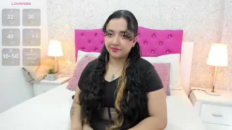 Snapshot of yuli_lozano chatting on 02/17/26, 08:04 Yuli online show from 02/17/26, 08:04