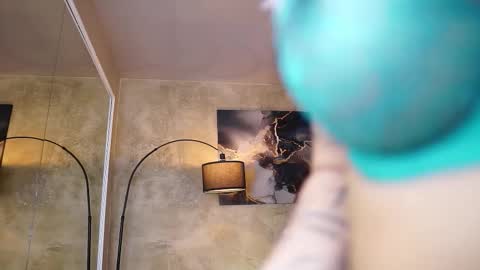 Yulia online show from 10/19/25, 05:02