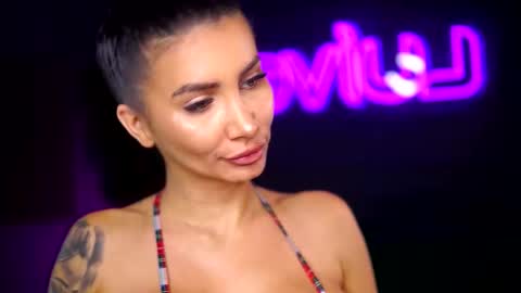 Yulia online show from 11/03/25, 08:32