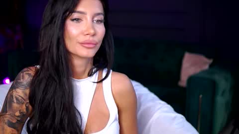 Yulia online show from 11/24/25, 07:46