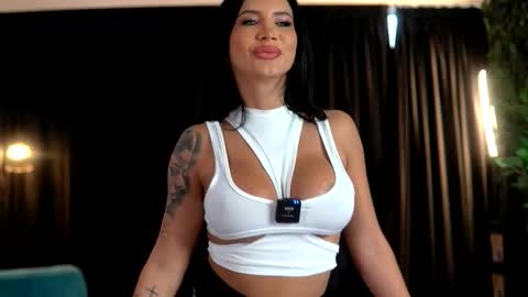 Yulia online show from 12/21/25, 12:34