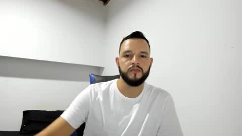 YULIAN online show from 11/11/25, 10:32