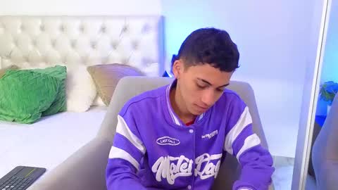 yulian_vasquez online show from 02/10/26, 12:20