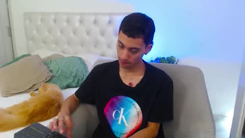 yulian_vasquez online show from 02/12/26, 07:53