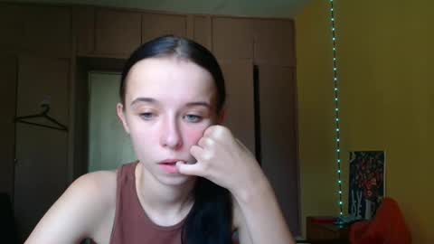 Yuliia online show from 09/20/25, 07:42