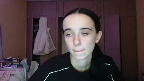 Yuliia online show from 11/15/25, 12:34