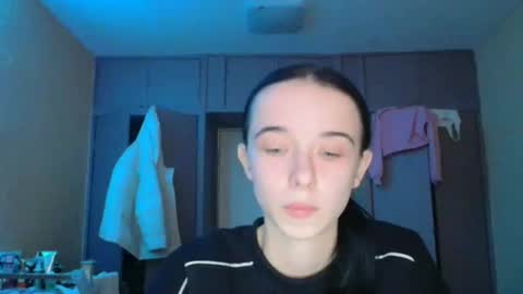 Yuliia online show from 11/26/25, 08:26