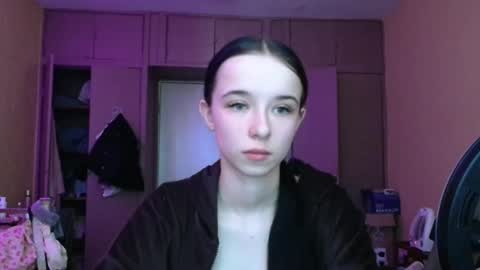 Yuliia online show from 04/06/26, 06:14