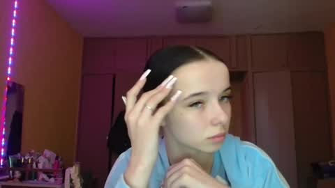 Yuliia online show from 04/27/26, 07:39