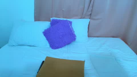 Yulina online show from 03/08/25, 02:45