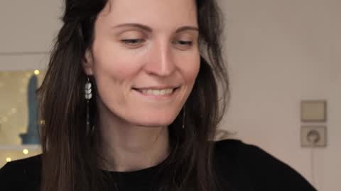 yulla dao online show from 01/26/25, 02:19