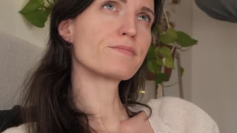 yulla dao online show from 02/04/25, 03:04