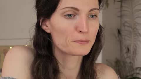 yulla dao online show from 02/25/25, 12:03