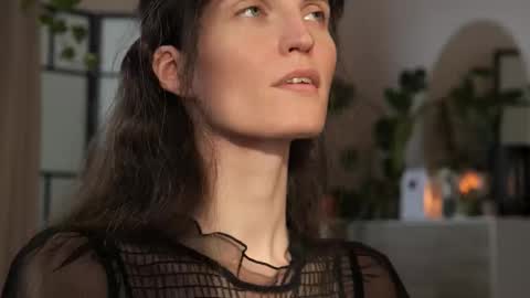 yulla dao online show from 10/23/25, 03:44