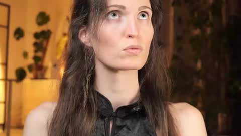 yulla dao online show from 11/22/25, 05:12