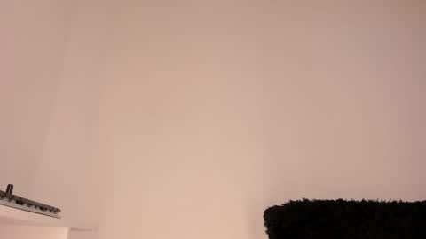 Snapshot of yulxx chatting on 02/24/25, 11:32 yulxx online show from 02/24/25, 11:32