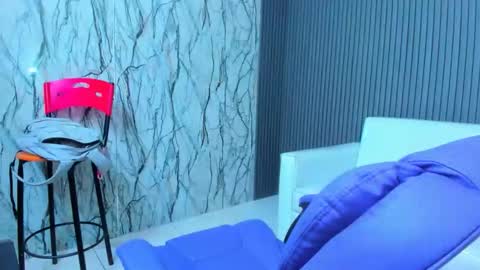 Snowflake online show from 03/23/26, 02:48