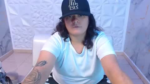 Snowflake online show from 03/28/26, 01:16