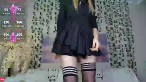 yume_ko online show from 11/28/25, 08:22