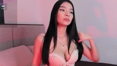 Snapshot of yumei_hot_ chatting on 10/09/25, 04:32 Yumei  online show from 10/09/25, 04:32