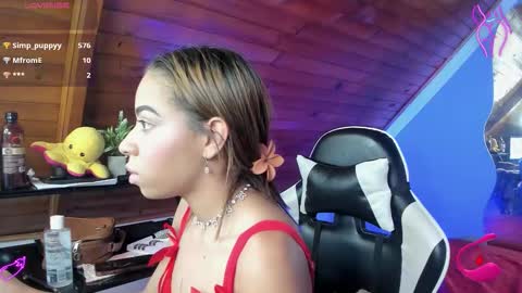 yumi_hanna online show from 12/20/25, 02:40