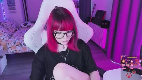 Yumi 3 online show from 03/19/26, 09:57