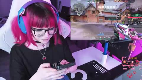 Yumi 3 online show from 04/15/26, 08:20