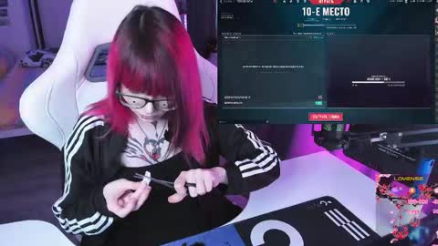 Yumi 3 online show from 04/16/26, 12:39