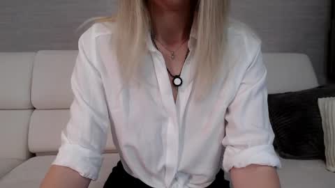 Snapshot of yummy_blonde chatting on 05/02/26, 08:52 you babe online show from 05/02/26, 08:52