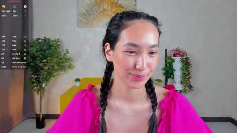 Snapshot of yummy_lamii chatting on 02/20/26, 06:26 Cindey online show from 02/20/26, 06:26