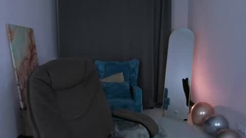 Snapshot of yummy_lamii chatting on 06/25/26, 05:12 Cindey online show from 06/25/26, 05:12