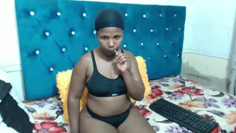 yummybumz online show from 11/01/25, 08:00