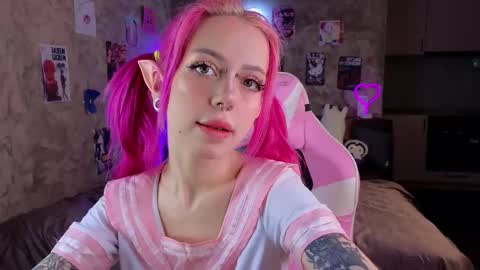 Lisa online show from 02/23/25, 07:49