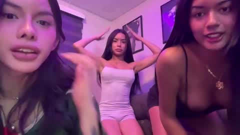 Goddes Renalyn online show from 02/14/25, 07:54