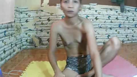 Snapshot of yummysexyhardnipple08 chatting on 10/09/25, 05:05 jhess online show from 10/09/25, 05:05