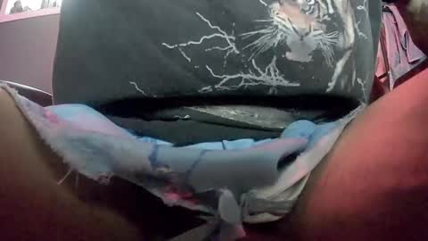 Snapshot of yummytummiez chatting on 10/30/25, 05:02 yummytummiez online show from 10/30/25, 05:02