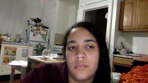 Snapshot of yummyyummyx88 chatting on 03/05/25, 05:50 yummyyummyx88 online show from 03/05/25, 05:50