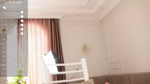 yuna_leen online show from 12/02/25, 06:08