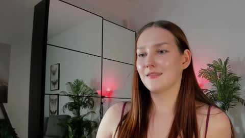 Snapshot of yunaarai chatting on 02/28/26, 10:00 Yuna online show from 02/28/26, 10:00