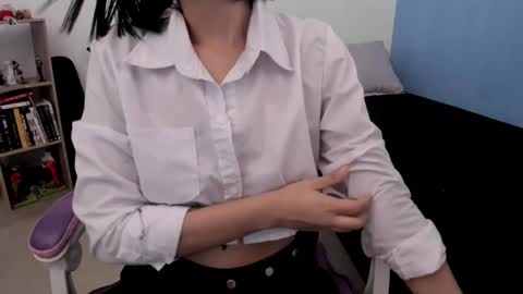 Yuna online show from 12/27/24, 07:03