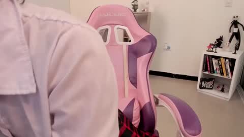 Yuna online show from 01/28/25, 07:00