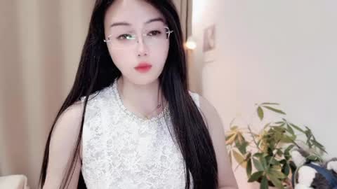 YunEr online show from 04/23/26, 01:02