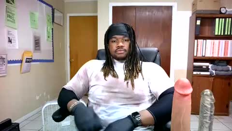 Snapshot of yungbbcbro chatting on 03/01/25, 04:58 Octavian online show from 03/01/25, 04:58