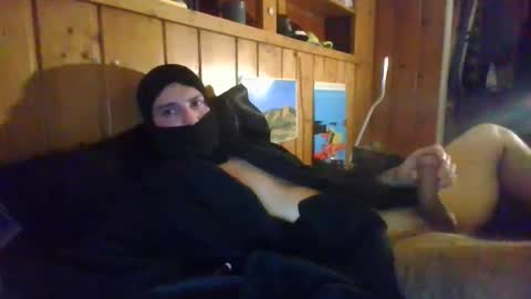 Snapshot of yungboywet chatting on 01/14/25, 06:13 yungboywet online show from 01/14/25, 06:13