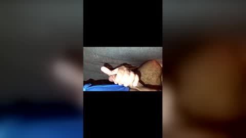 Snapshot of yungdaggerdixk4 chatting on 12/20/25, 12:18 Yungdaggerdixk4 online show from 12/20/25, 12:18