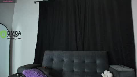 Snapshot of yungelitamor_ chatting on 05/04/26, 04:41 ELITA online show from 05/04/26, 04:41