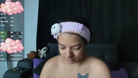 Snapshot of yungelitamor_ chatting on 05/26/26, 04:52 ELITA online show from 05/26/26, 04:52